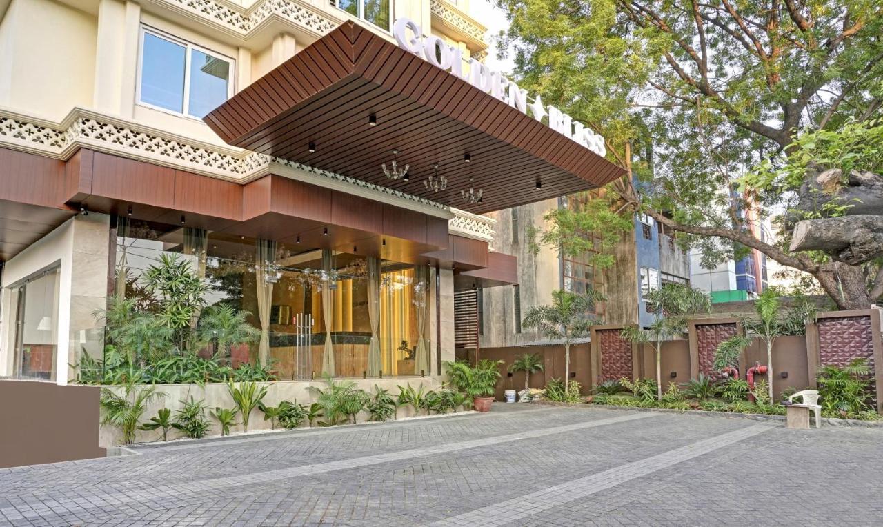 Treebo Premium Golden Bliss Trimurti Nagar Square Nágpur Kültér fotó