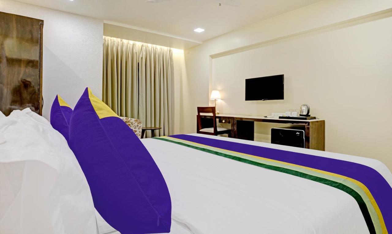 Treebo Premium Golden Bliss Trimurti Nagar Square Nágpur Kültér fotó